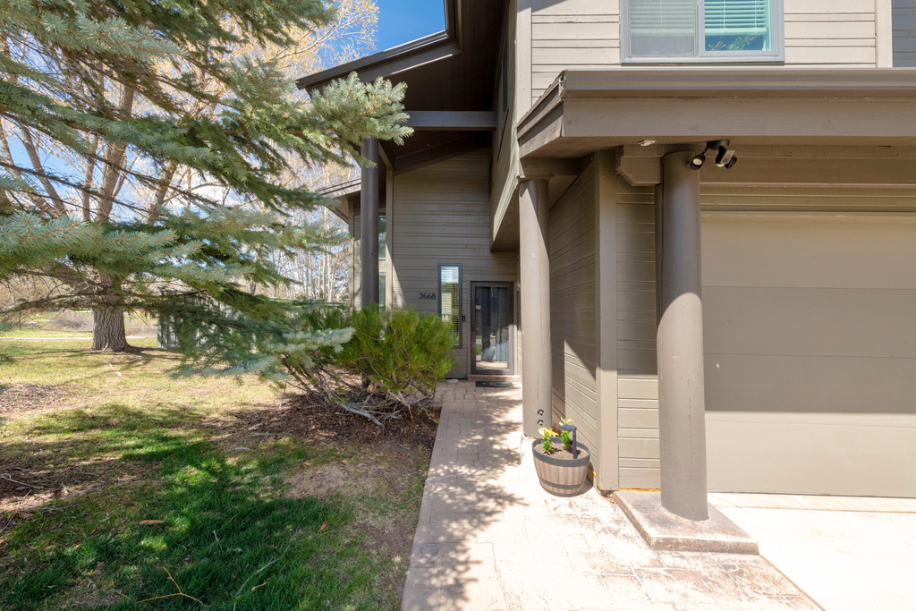 2668 COTTAGE LOOP Park City, UT 84098