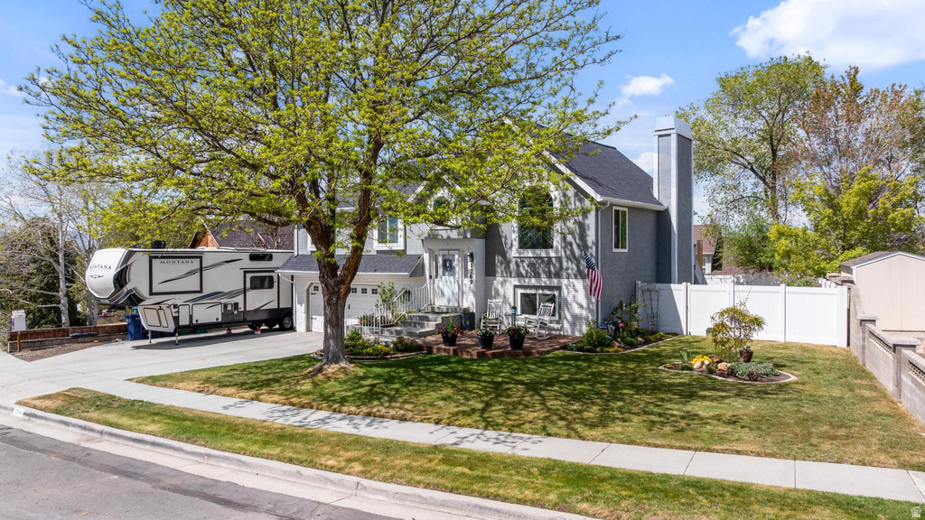 1769 E EDGECLIFF DR Sandy, UT 84092