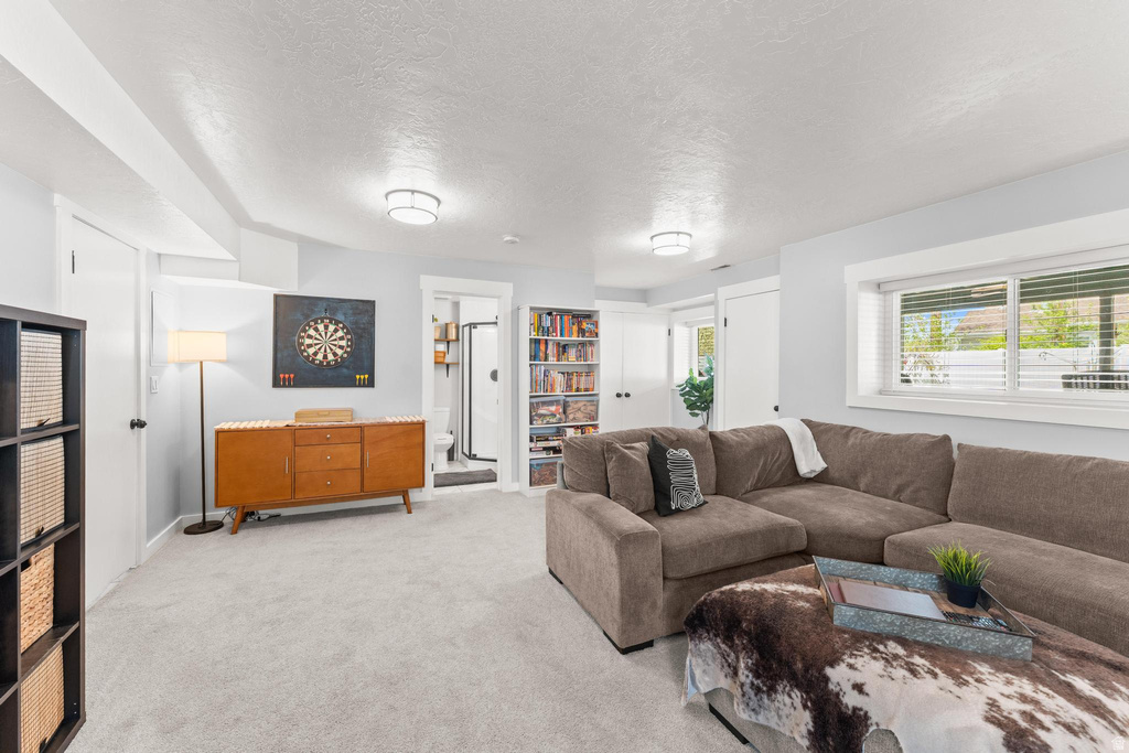 1769 E EDGECLIFF DR Sandy, UT 84092