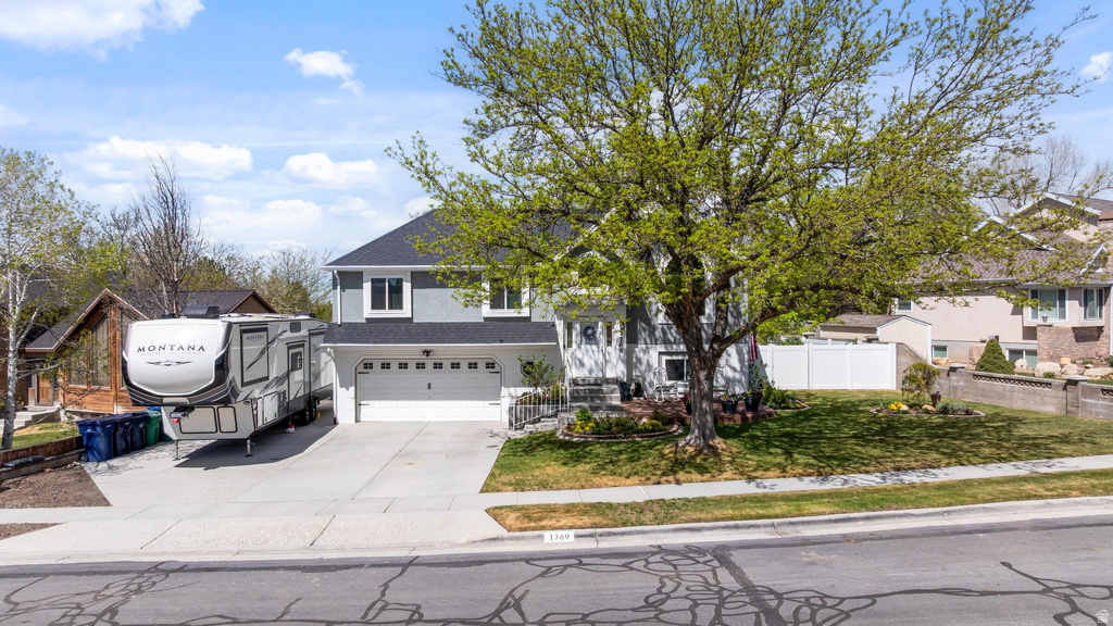 1769 E EDGECLIFF DR Sandy, UT 84092