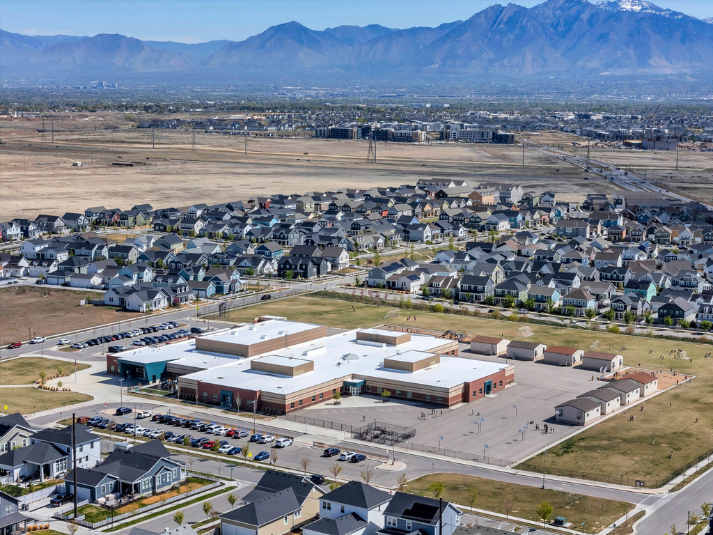 11507 S PROSPERITY RD South Jordan, UT 84009