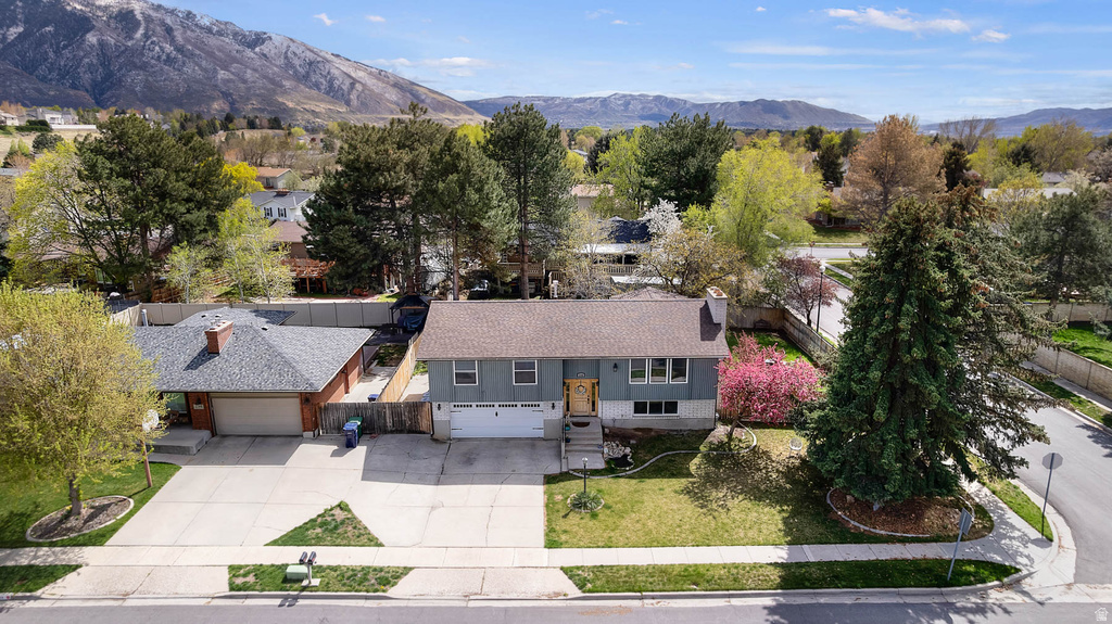 1758 E ABBEDALE LN Sandy, UT 84092