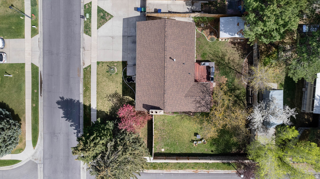 1758 E ABBEDALE LN Sandy, UT 84092