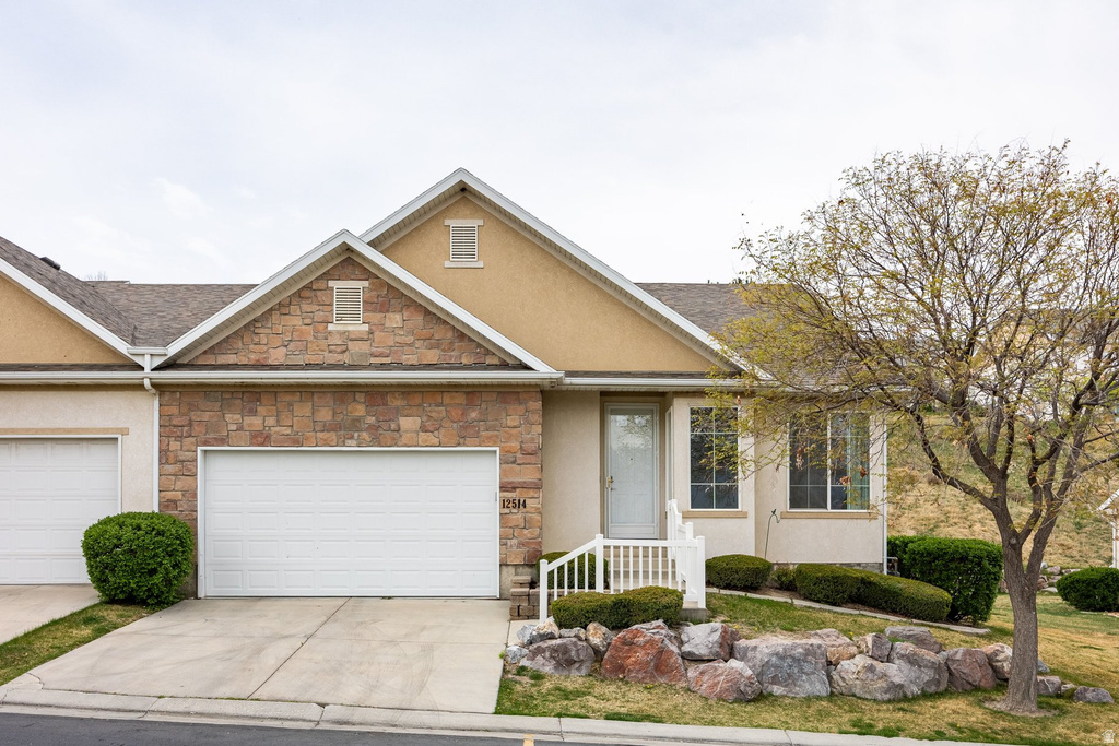 12514 S TITHING POINT DR Riverton, UT 84065