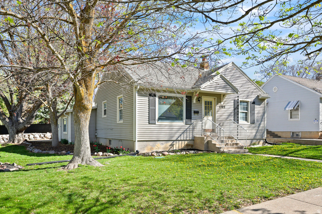 1302 E SWAN Ogden, UT 84401