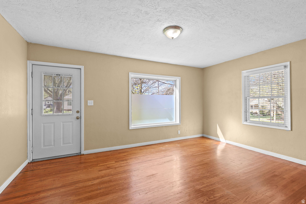 1302 E SWAN Ogden, UT 84401