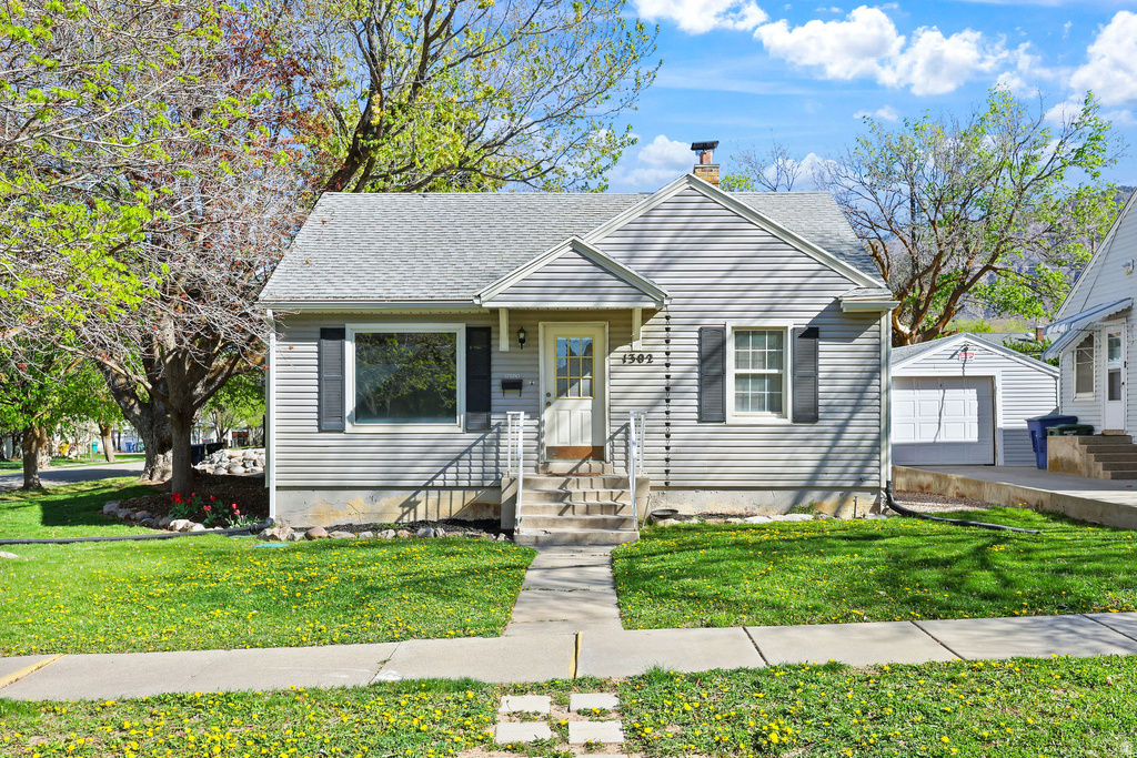 1302 E SWAN Ogden, UT 84401
