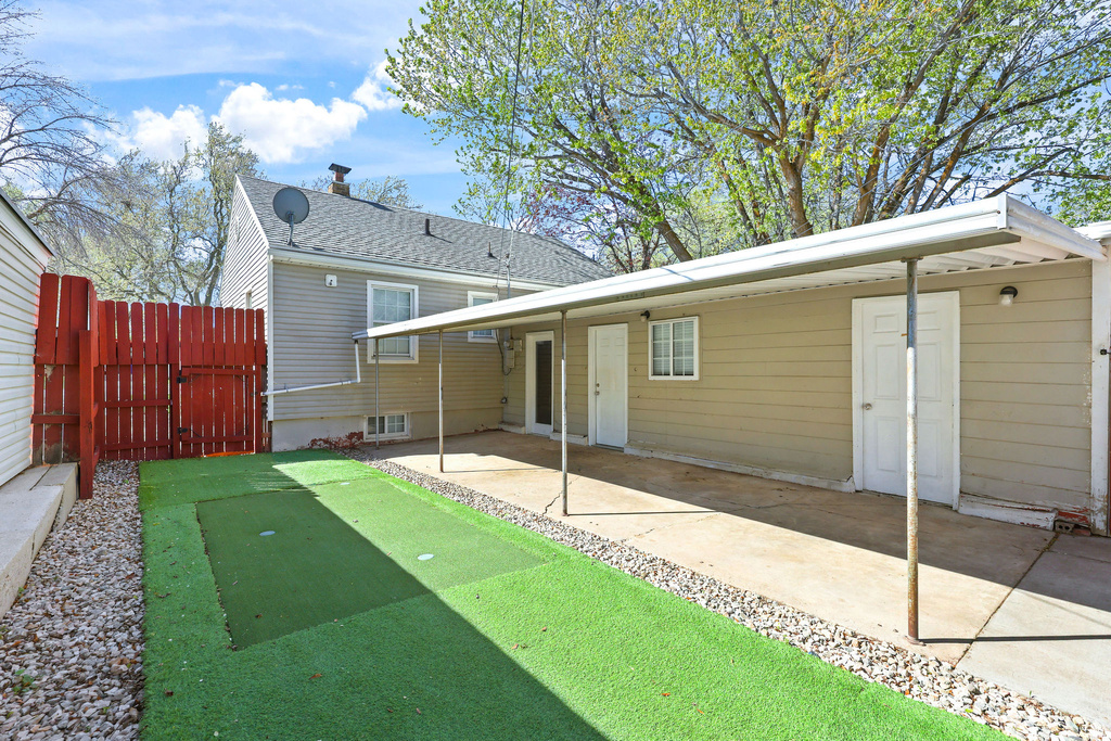 1302 E SWAN Ogden, UT 84401