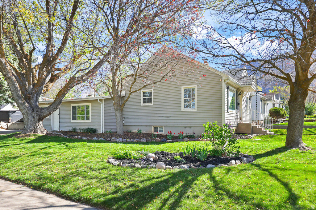 1302 E SWAN Ogden, UT 84401