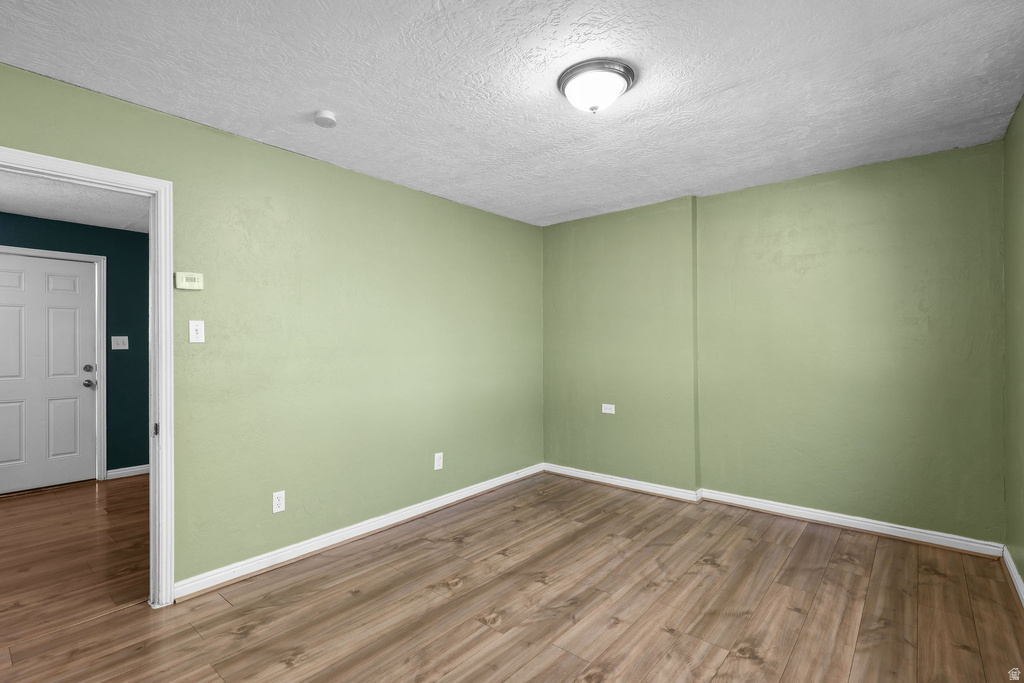 1302 E SWAN Ogden, UT 84401