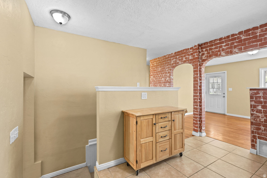 1302 E SWAN Ogden, UT 84401