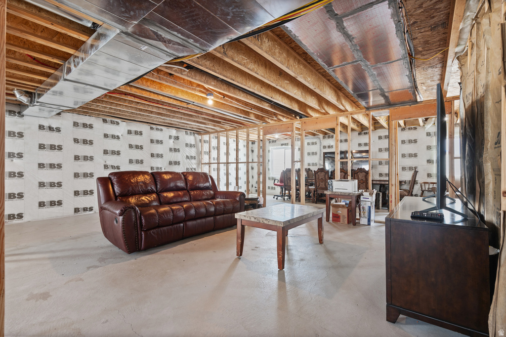 4817 W 50 S West Point, UT 84015