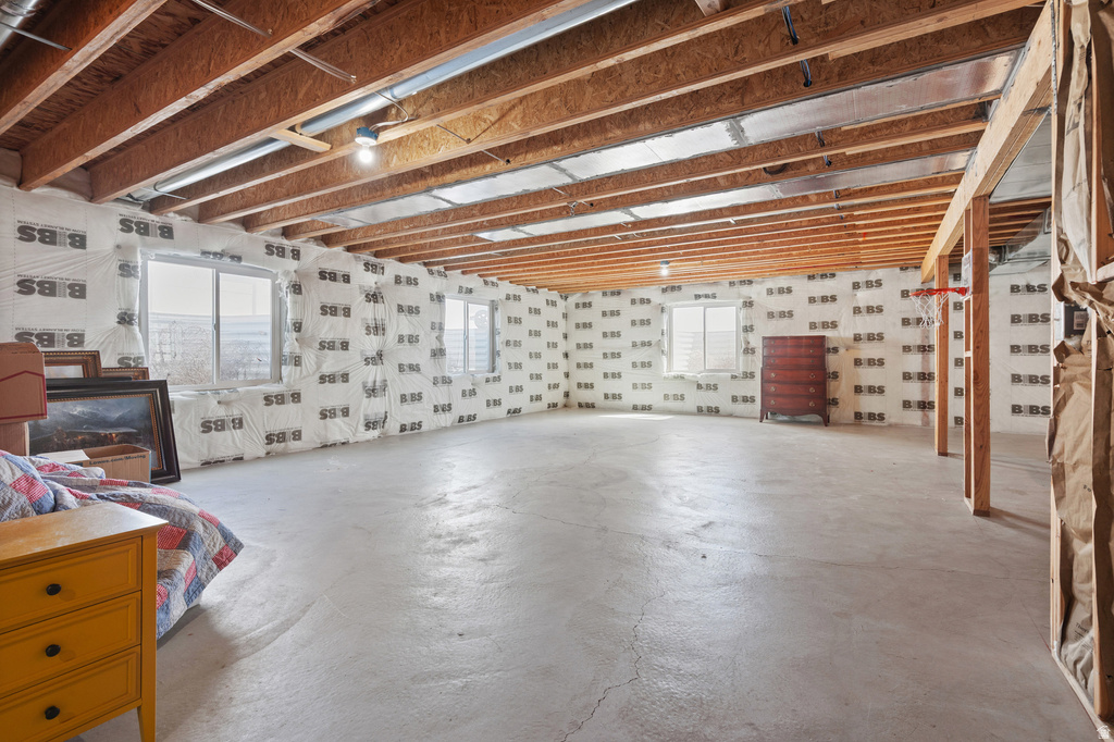 4817 W 50 S West Point, UT 84015