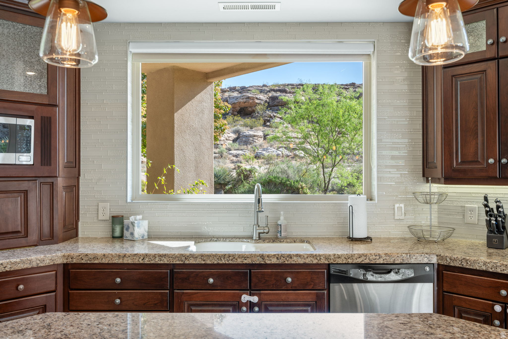 2240 E COBALT DR #15 St George, UT 84790