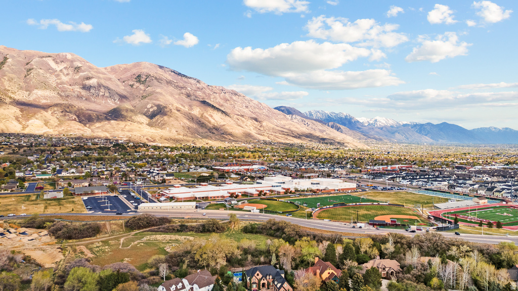 5105 W OLD OAK LN Highland, UT 84003