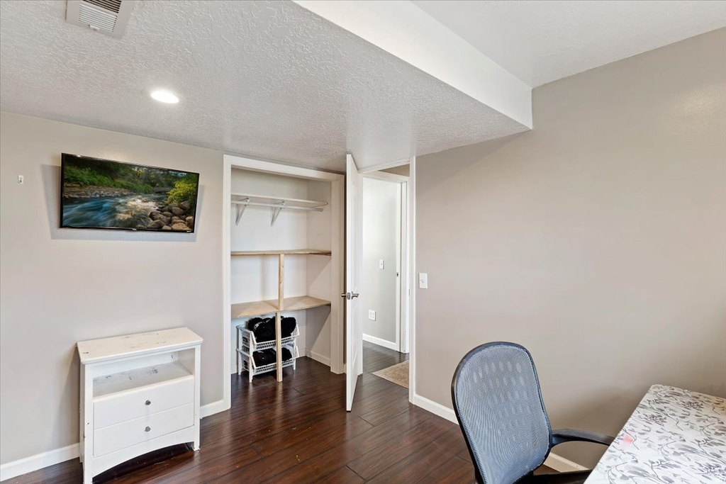 4463 S 2900 W Roy, UT 84067