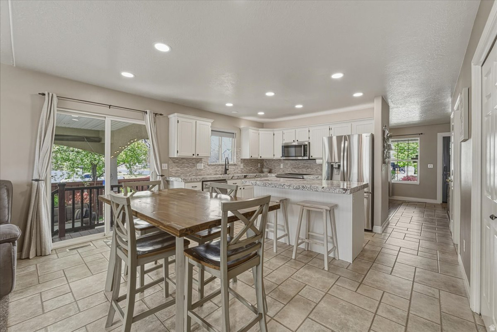 4521 W CARRIAGE LN Cedar Hills, UT 84062