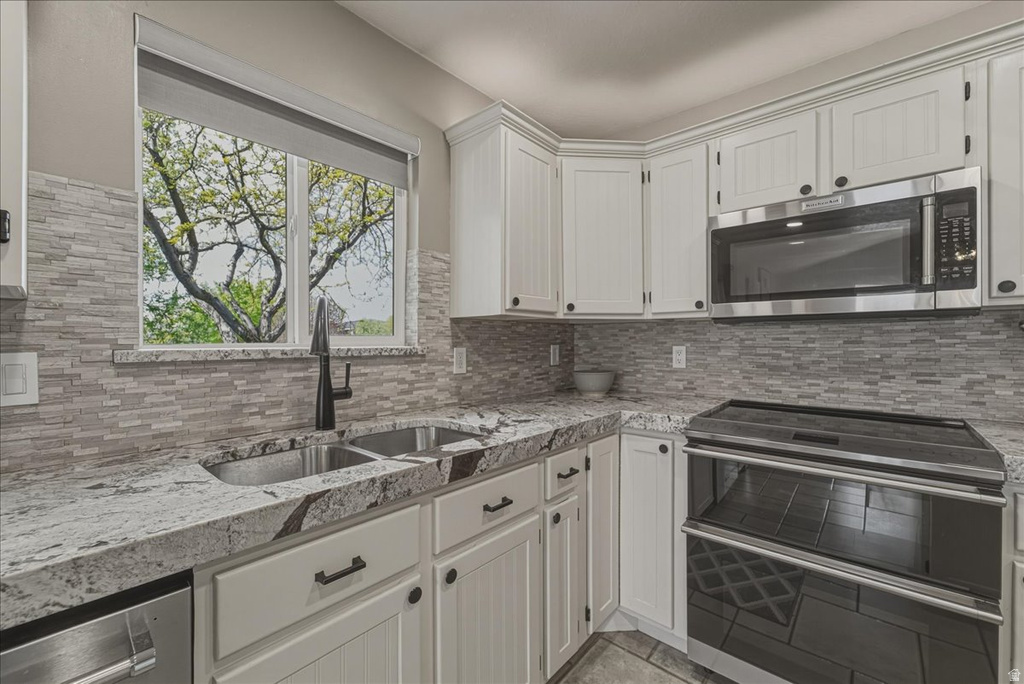 4521 W CARRIAGE LN Cedar Hills, UT 84062