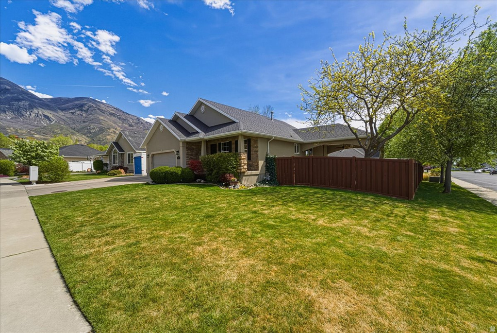 4521 W CARRIAGE LN Cedar Hills, UT 84062