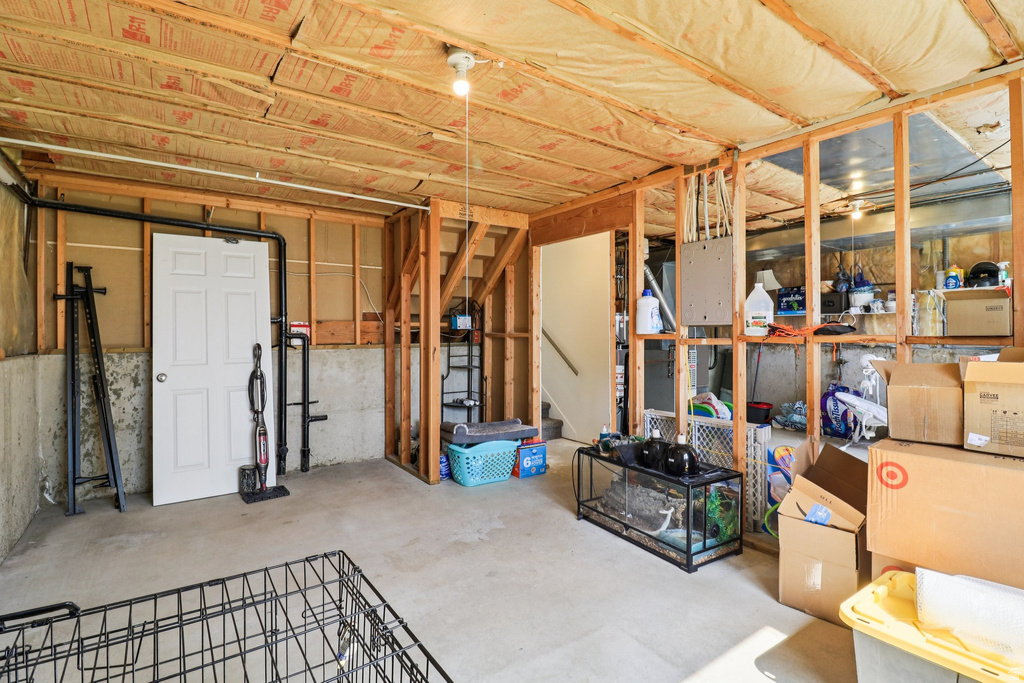 2119 N 2360 W Clinton, UT 84015