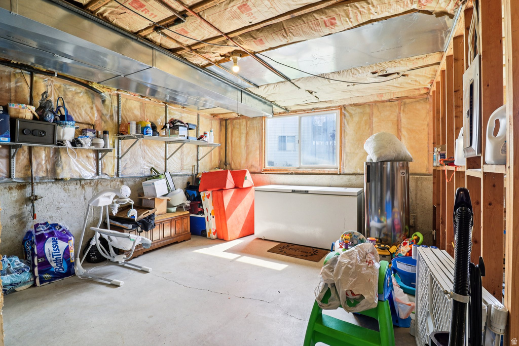 2119 N 2360 W Clinton, UT 84015