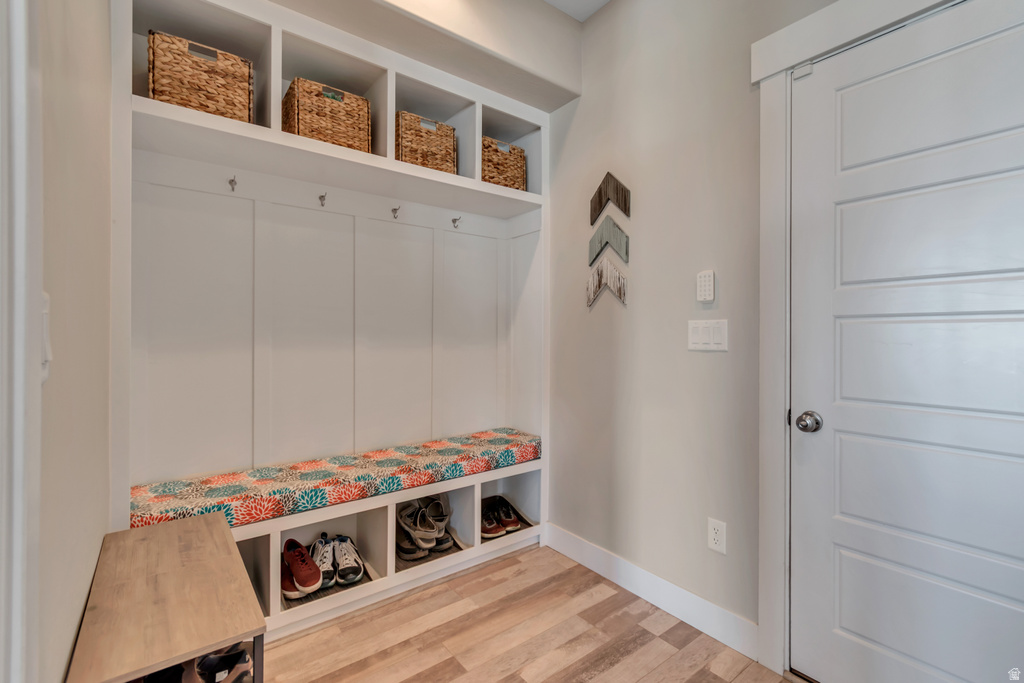 6628 W SKY BIRD CIR Herriman, UT 84096