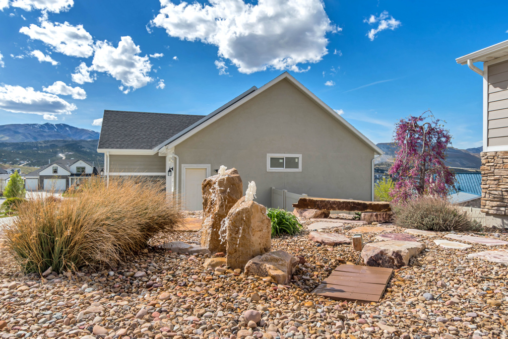 6628 W SKY BIRD CIR Herriman, UT 84096