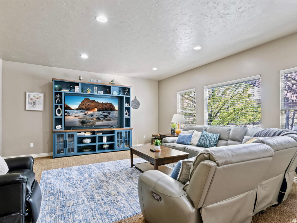 3257 W STOKER CV South Jordan, UT 84095