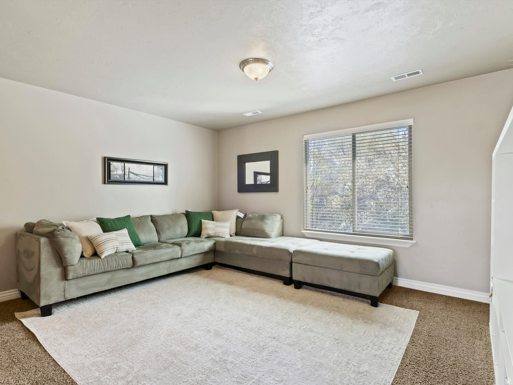 3257 W STOKER CV South Jordan, UT 84095