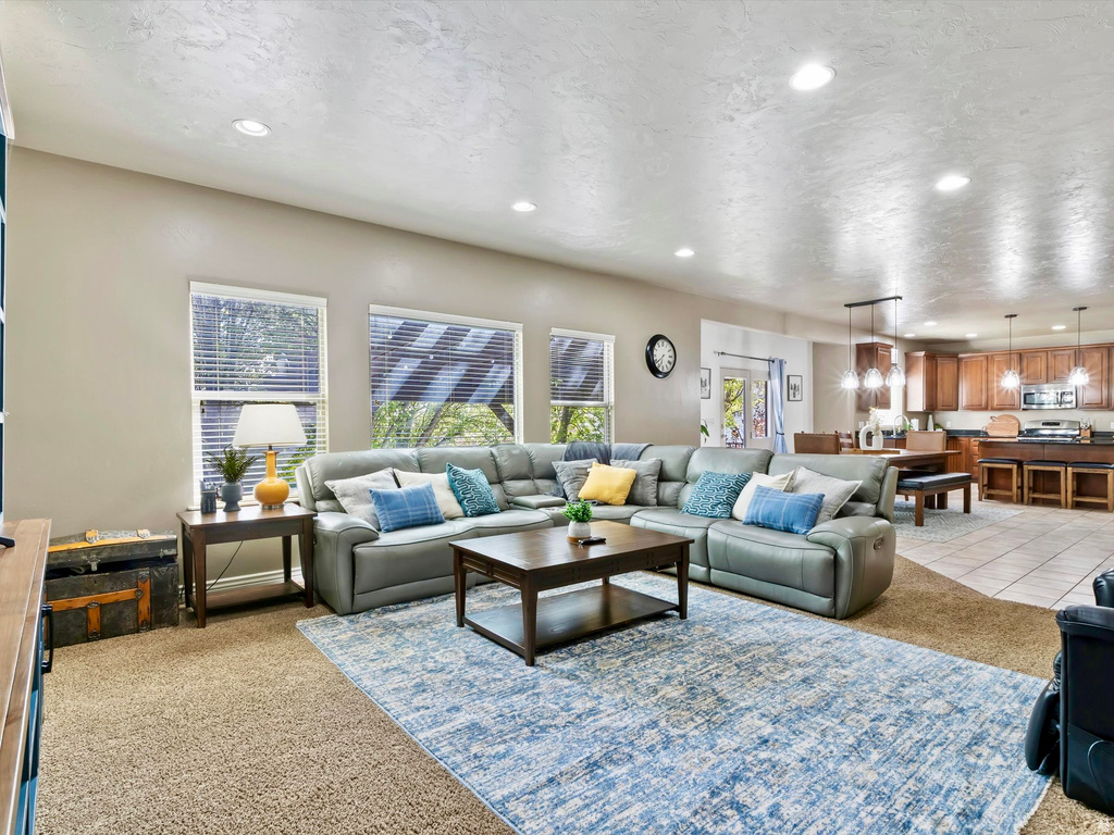 3257 W STOKER CV South Jordan, UT 84095