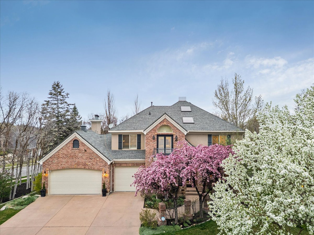 1095 E MARIWOOD CIR North Salt Lake, UT 84054