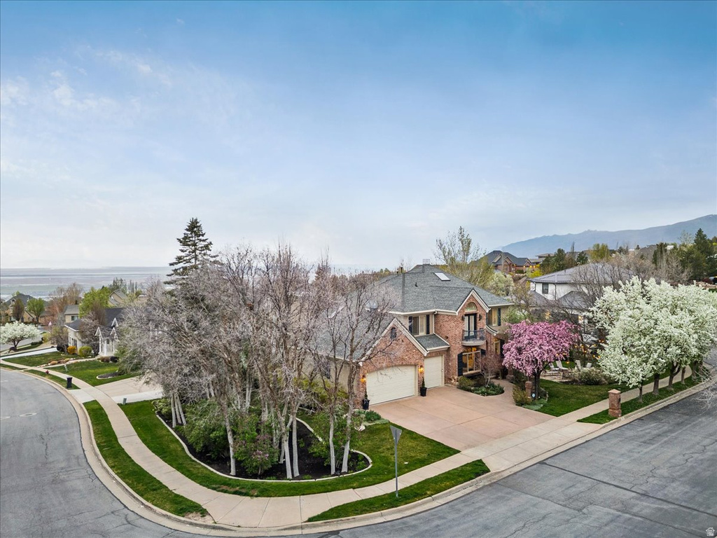 1095 E MARIWOOD CIR North Salt Lake, UT 84054