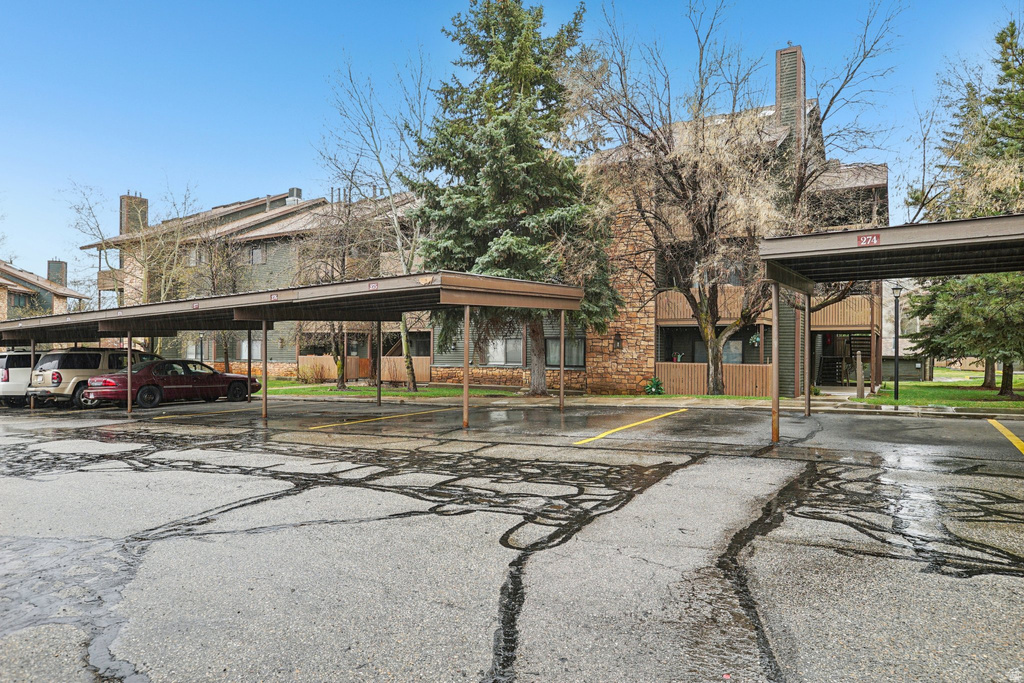 6861 N 2200 W #9D Kimball Junction, UT 84098