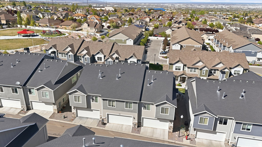 5658 W ISLAND RIDGE DR West Valley City, UT 84118