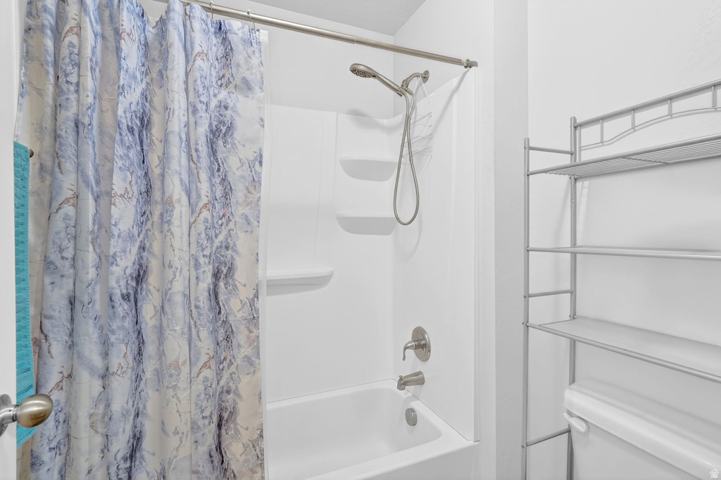 5658 W ISLAND RIDGE DR West Valley City, UT 84118