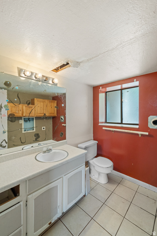 666 E LARCHWOOD DR Midvale, UT 84047