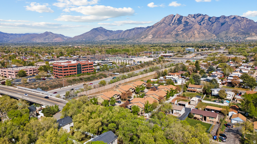 666 E LARCHWOOD DR Midvale, UT 84047