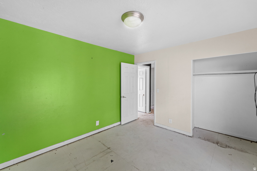 666 E LARCHWOOD DR Midvale, UT 84047