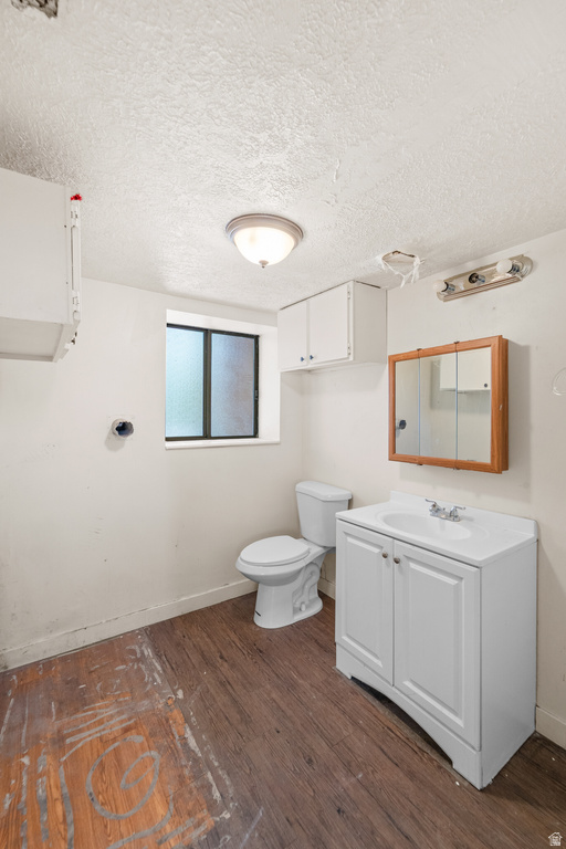 666 E LARCHWOOD DR Midvale, UT 84047