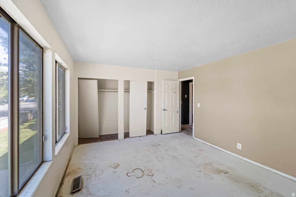 666 E LARCHWOOD DR Midvale, UT 84047