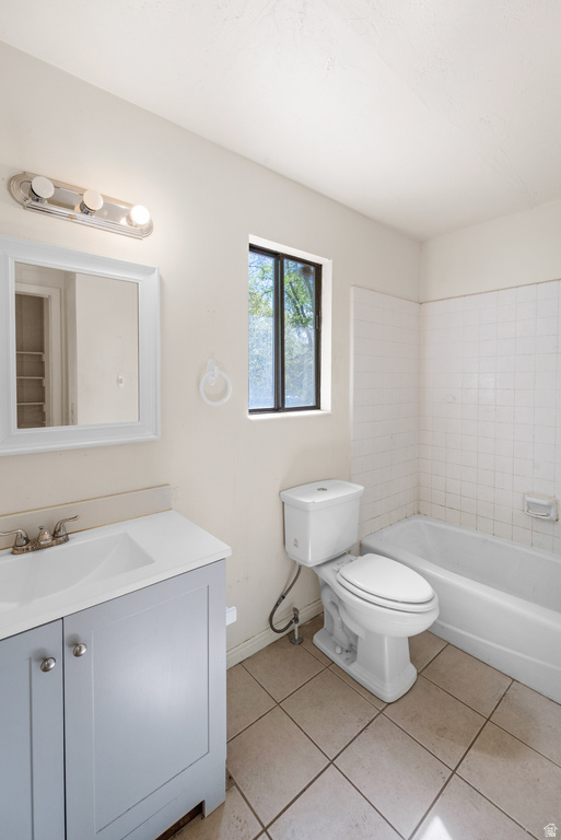 666 E LARCHWOOD DR Midvale, UT 84047