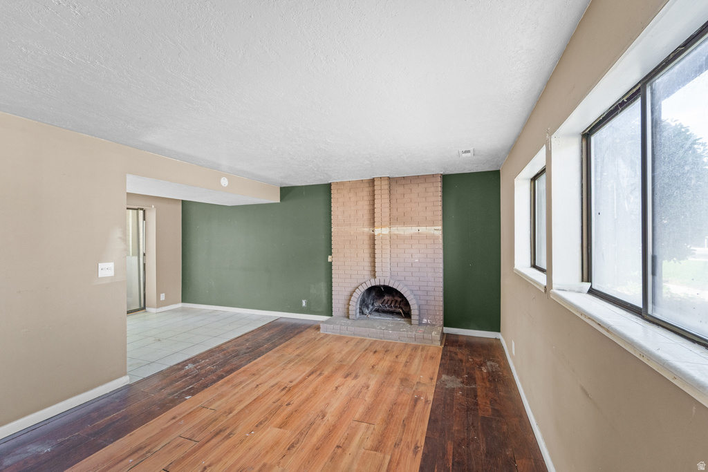 666 E LARCHWOOD DR Midvale, UT 84047