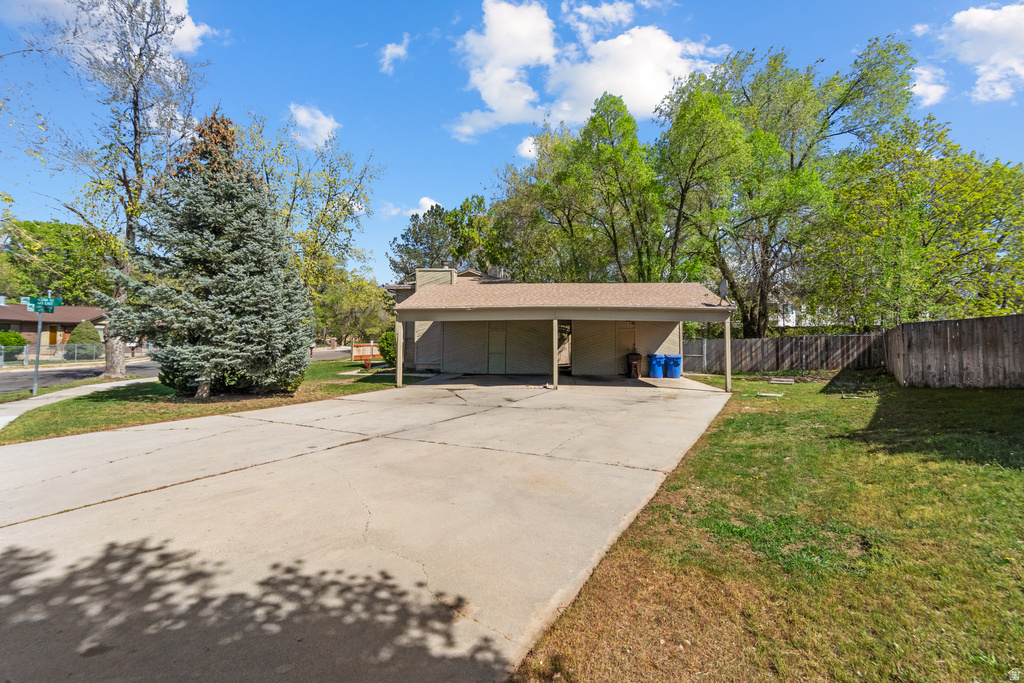 666 E LARCHWOOD DR Midvale, UT 84047