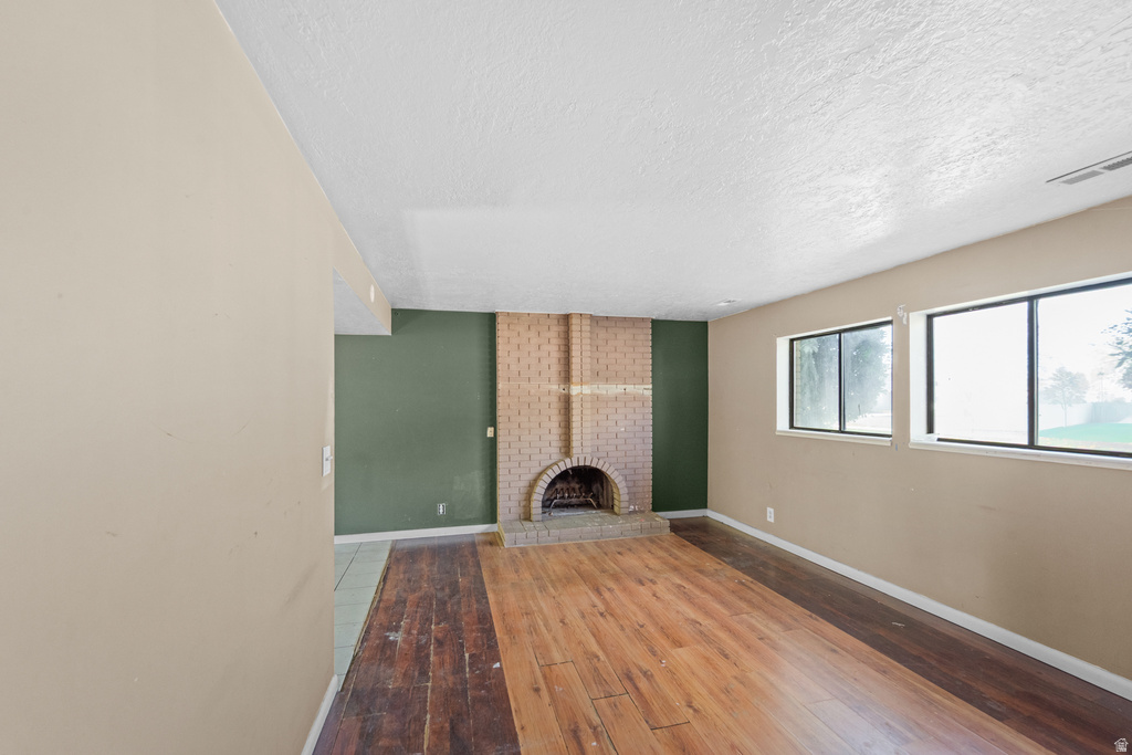 666 E LARCHWOOD DR Midvale, UT 84047