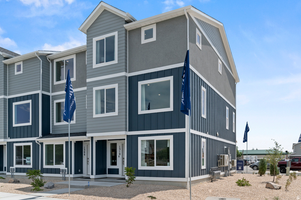 288 E 1275 N #105 Harrisville, UT 84404