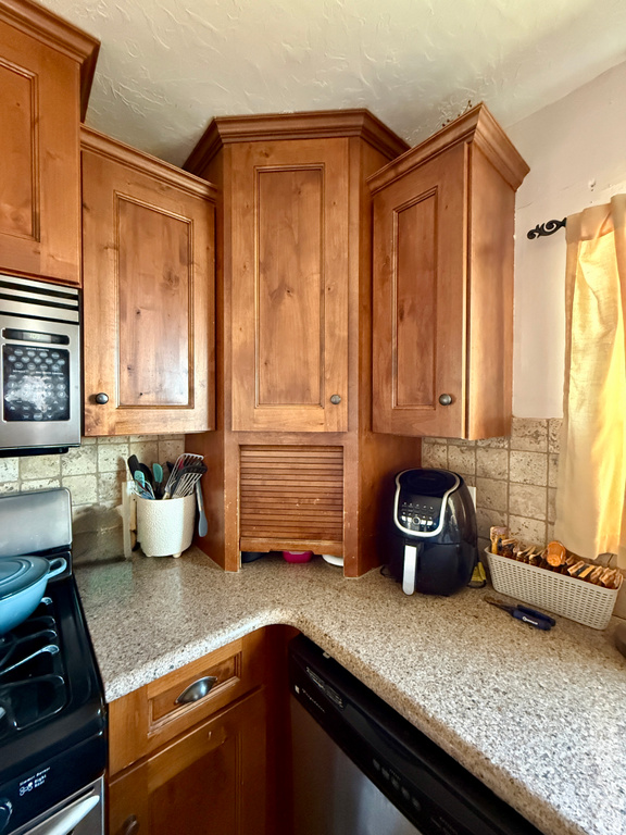 2224 W 2500 N Vernal, UT 84078