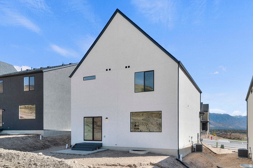 348 E LEVENGROVE DR #238 Lehi, UT 84048