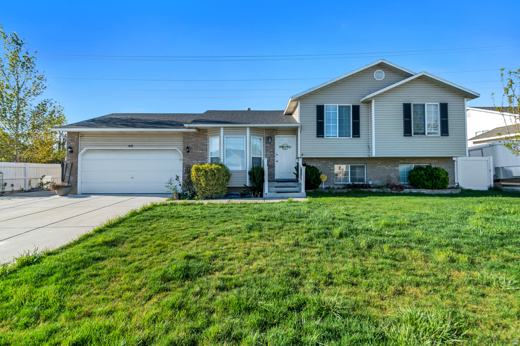 1419 W MISTY HOLLOW WAY West Jordan, UT 84084