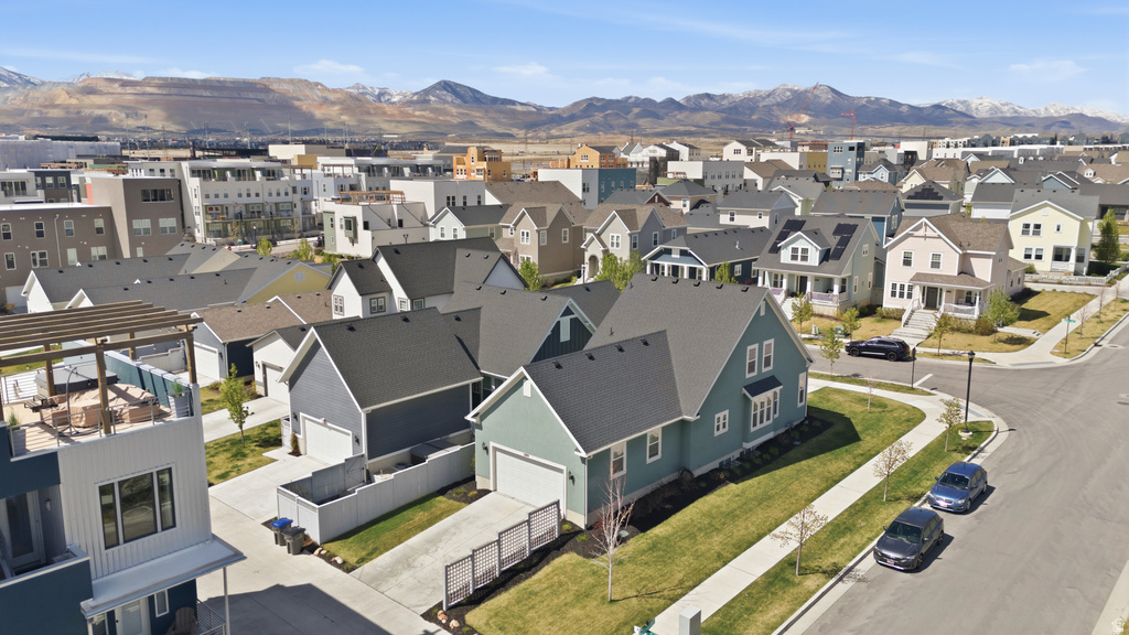 5199 W LAKE TERRACE AVE South Jordan, UT 84009