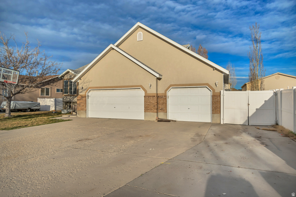 2887 S ENSIGN DR Magna, UT 84044